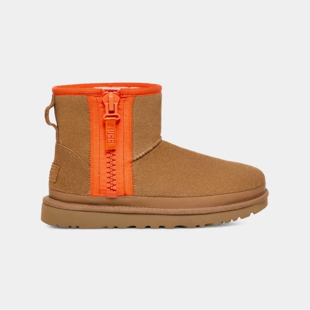 New! UGG Australia Classic Mini Zipper Tape Logo Boot in Chestnut Sz 10 $170